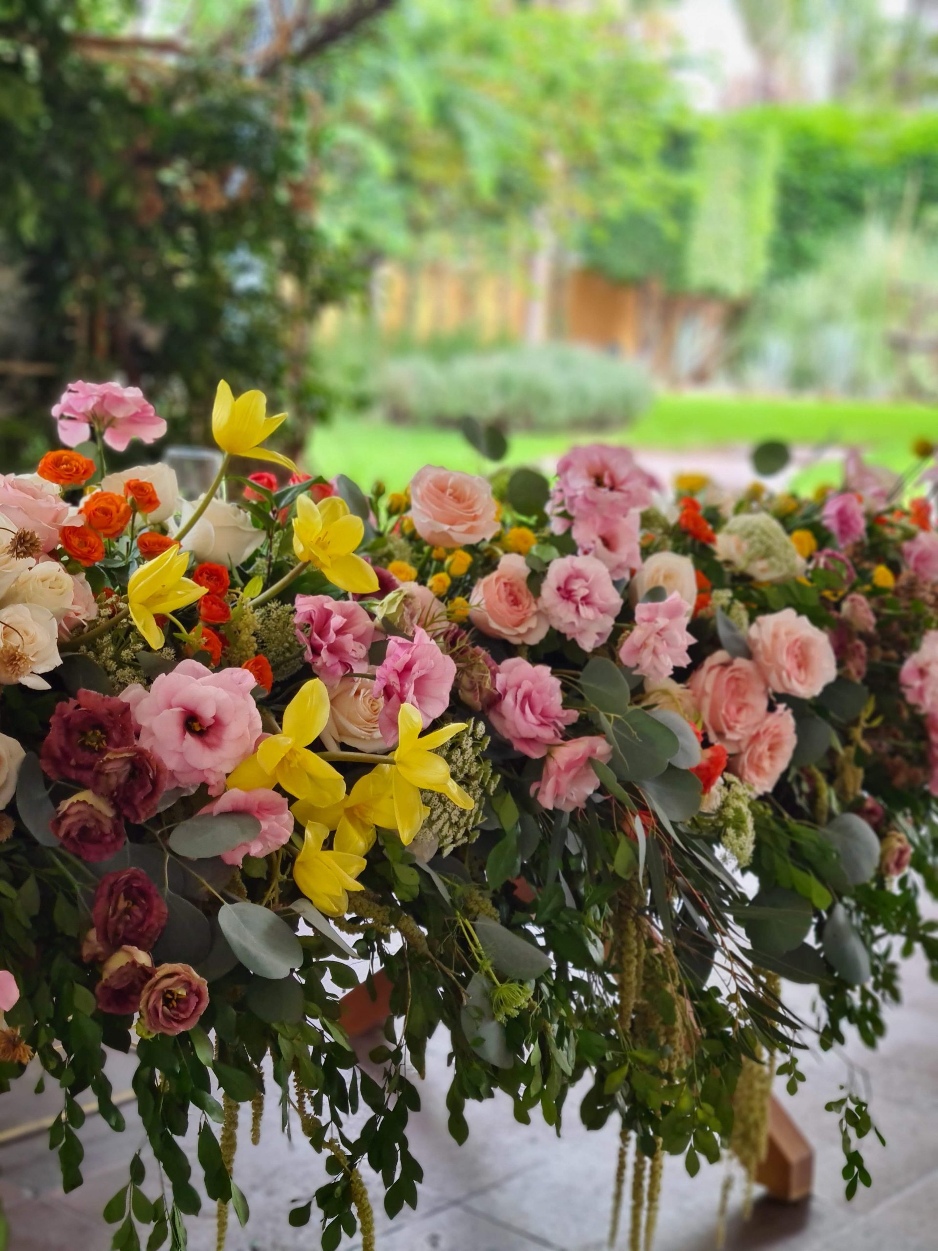diseño floral para marcas decoración floral para empresas eventos corporativos Guadalajara activaciones de marca con flores instalaciones florales para eventos proveedor de diseño floral corporativo
